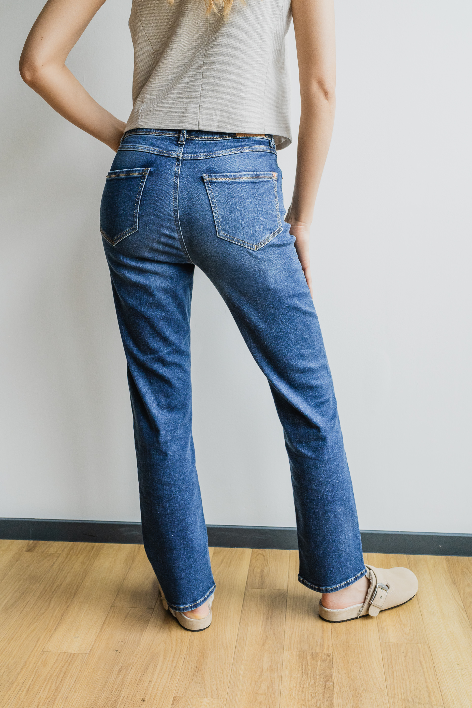 FIT: Nice 103 STRAIGHT FIT - MID WAIST