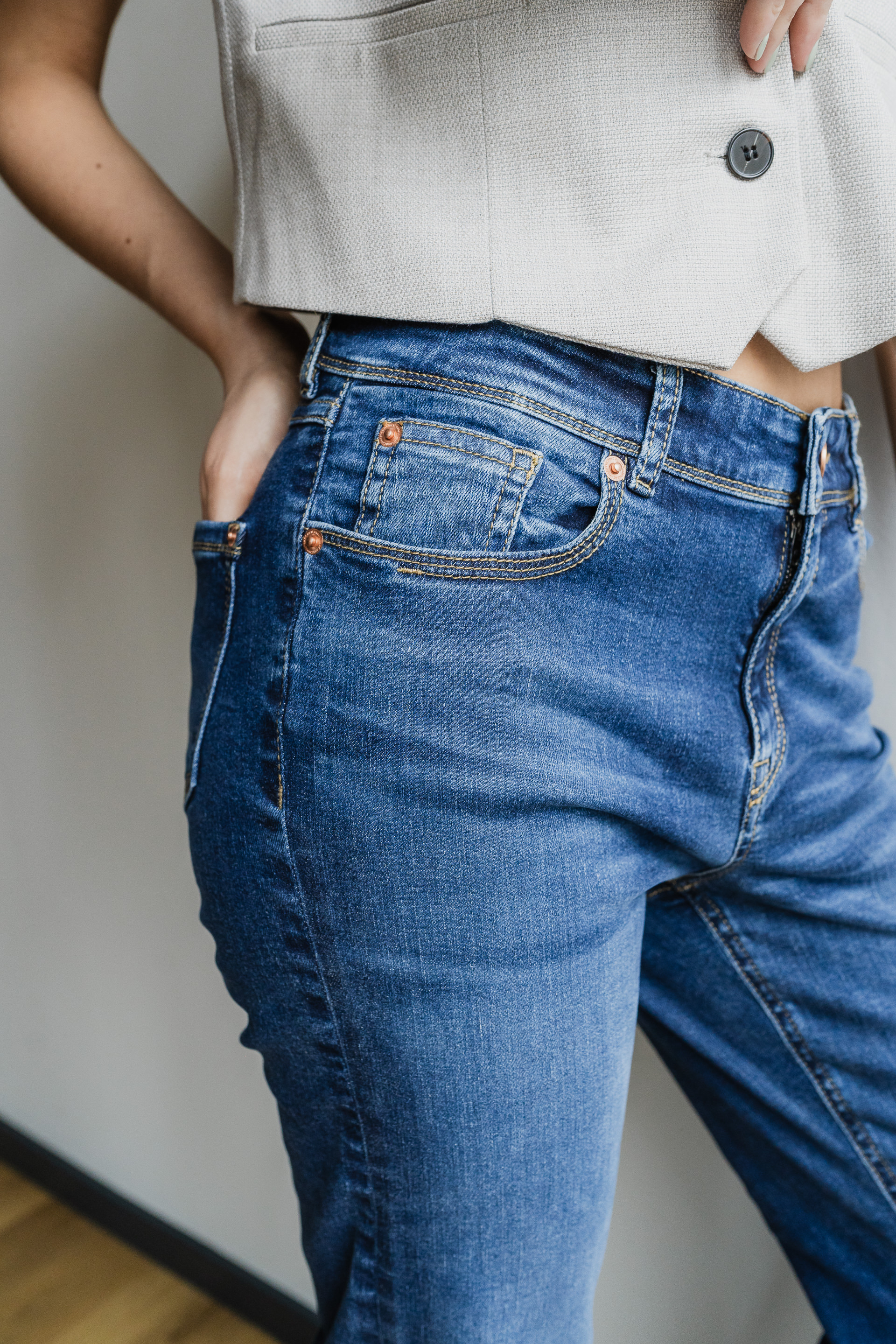 FIT: Nice 103 STRAIGHT FIT - MID WAIST